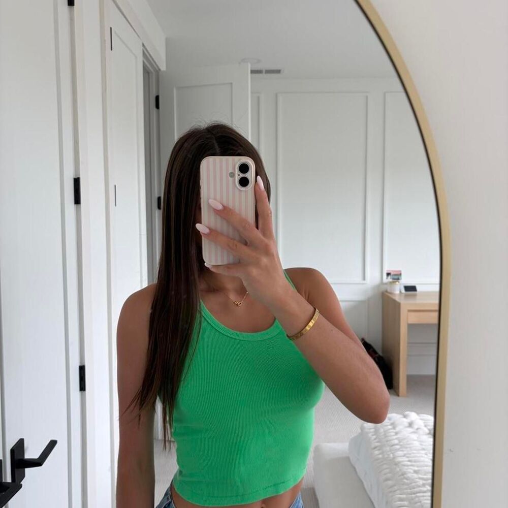 Universal-thread Women's Green tank